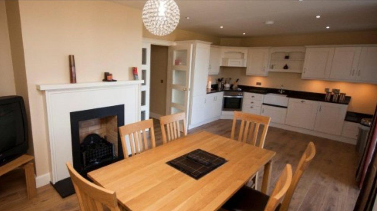 Lodge At Lough Erne Енискилен Екстериор снимка