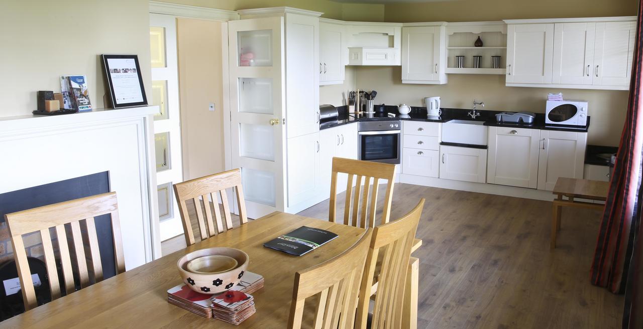 Lodge At Lough Erne Енискилен Екстериор снимка